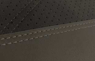 วัสดุตกแต่งส่วนกลางประตู